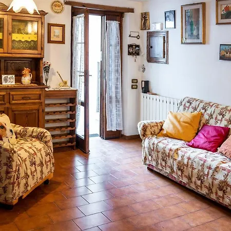 La Casetta Di Raffaello Apartment *